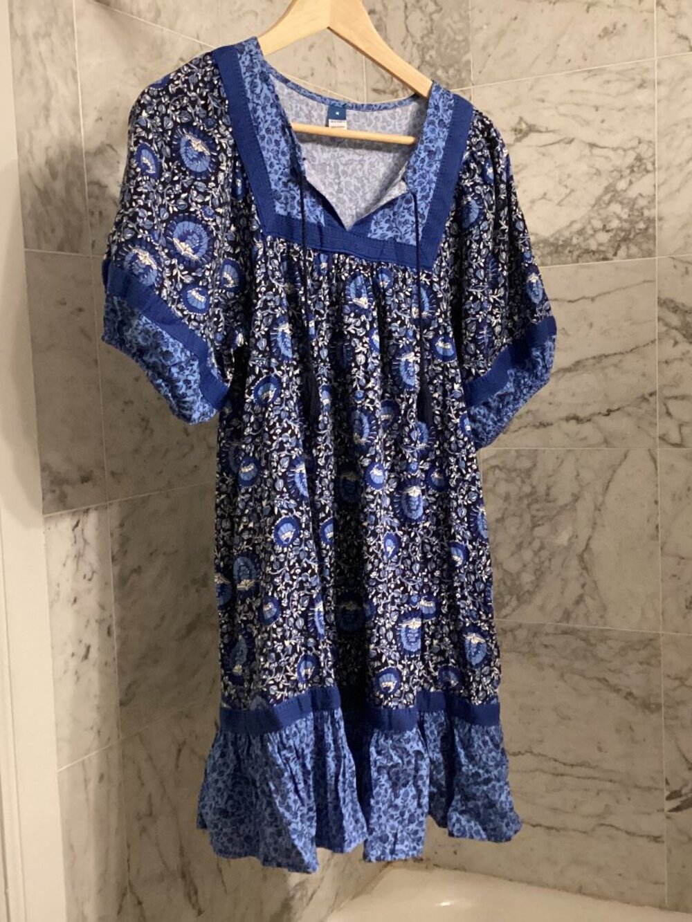 Old Navy Blue Floral Boho Mini Dress Size M Ruffle Hem Cottagecore